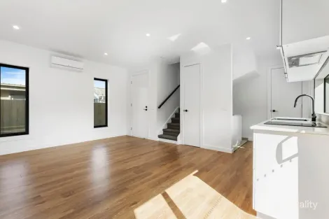 Property photo of 2 Larbert Road Noble Park VIC 3174