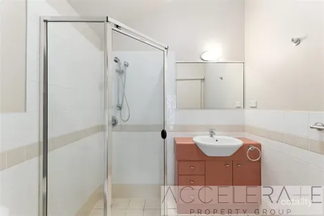 Property photo of 18/71 Birley Street Spring Hill QLD 4000