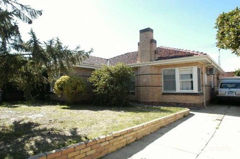 Property photo of 43 Wickham Grove Strathmore VIC 3041