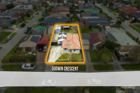 Property photo of 28 Godwin Crescent Cranbourne North VIC 3977
