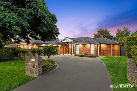 Property photo of 6 Mariners Court Jerrabomberra NSW 2619