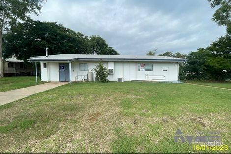 2 Seeman St, Blackwater, QLD 4717