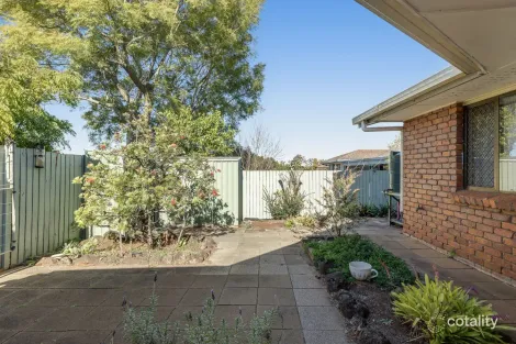 Property photo of 25 Gloucester Crescent Darling Heights QLD 4350