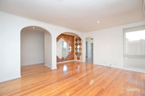 18 Fairmont St, Kings Park, VIC 3021