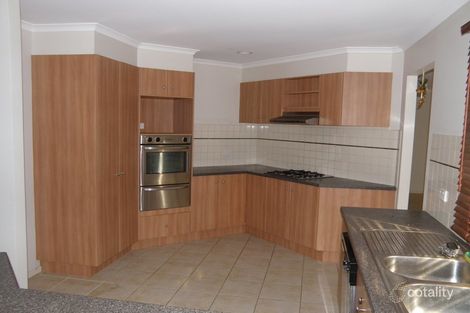 Property photo of 14 Xavier Court Werribee VIC 3030