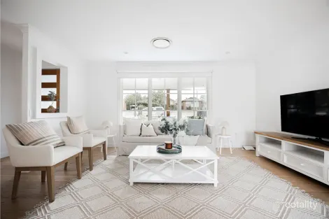 Property photo of 48 Queenscliff Drive Woodbine NSW 2560