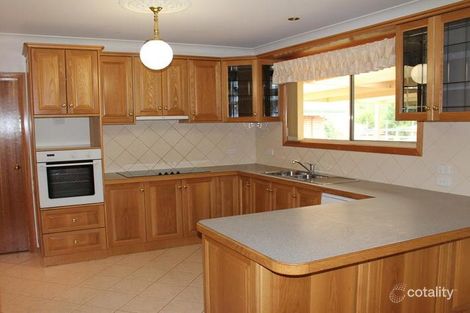 Property photo of 10 Briese Court Thurgoona NSW 2640