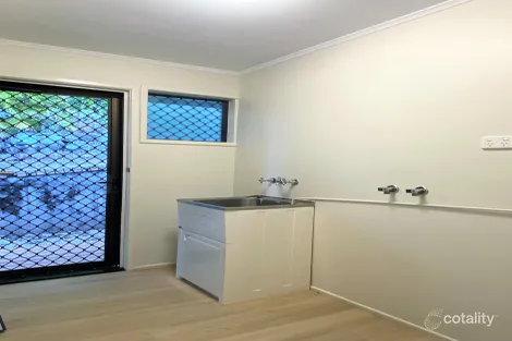 Property photo of 2/64 Daniel Street Mount Pleasant QLD 4740