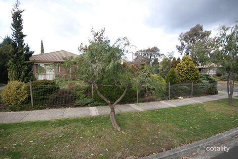77 Langdale Dr, Croydon Hills, VIC 3136