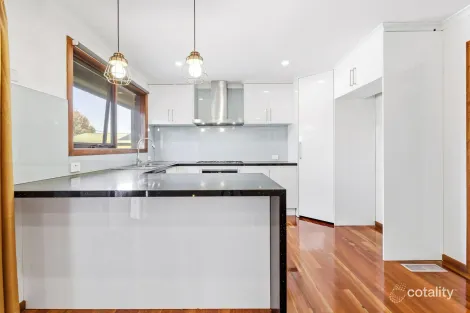Property photo of 32 Lydford Road Ferntree Gully VIC 3156