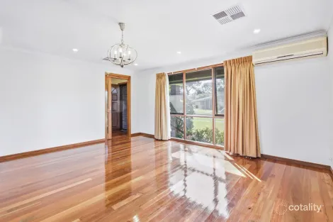 Property photo of 32 Lydford Road Ferntree Gully VIC 3156
