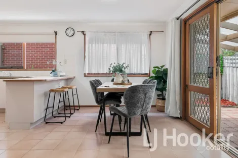 Property photo of 2/76 Eley Road Burwood VIC 3125