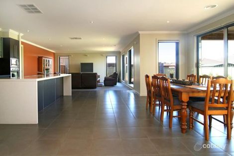 Property photo of 12 Stirling Avenue Junortoun VIC 3551