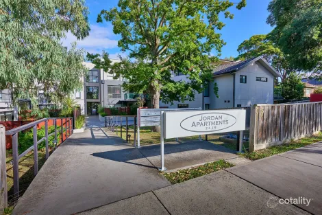 Property photo of 12/315-319 Huntingdale Road Chadstone VIC 3148