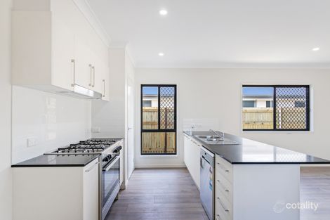 50 Flametree Cct, Arundel, QLD 4214