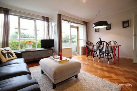 Property photo of 2/3 Austin Avenue Elwood VIC 3184