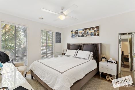 Property photo of 42 Robinswood Parade Narre Warren South VIC 3805