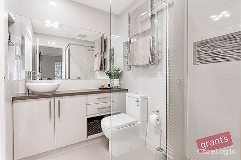 Property photo of 42 Robinswood Parade Narre Warren South VIC 3805