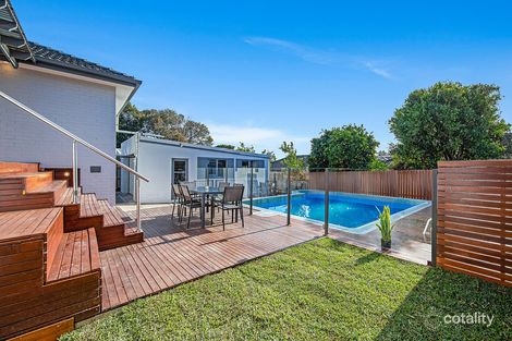 Property photo of 43 Lynden Grove Mount Waverley VIC 3149