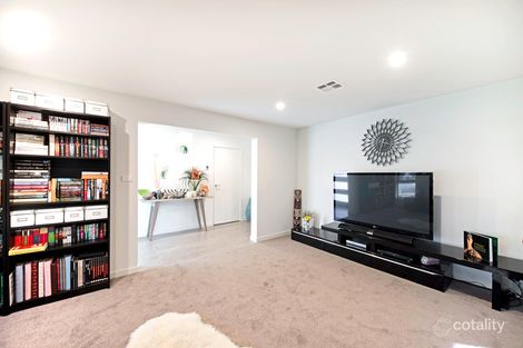 Property photo of 4 Deasey Close Casey ACT 2913