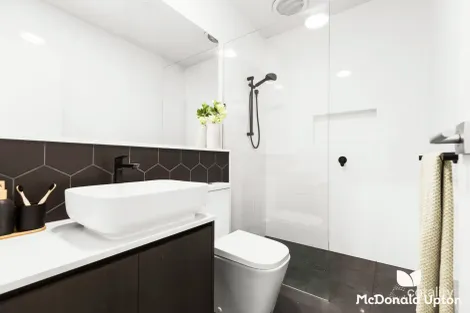 Property photo of 2/338 Pascoe Vale Road Essendon VIC 3040