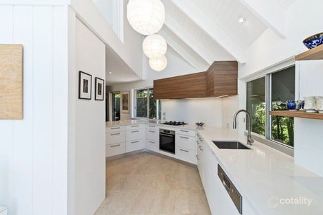 Property photo of 13 Hill Street Sunshine Beach QLD 4567