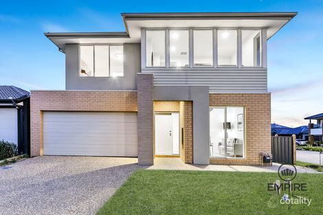 Property photo of 7 Ultra Way Clyde North VIC 3978