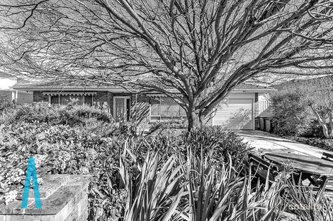 9 Geoffrey Ave, Valley View, SA 5093