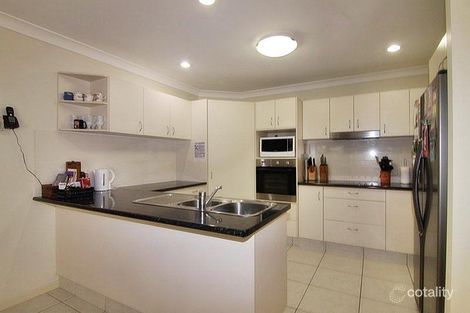 Property photo of 17 Honey Eater Court Gilston QLD 4211