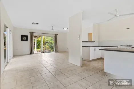 Property photo of 2 Coombs Street White Rock QLD 4868