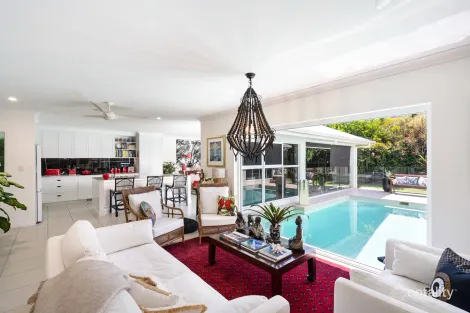 Property photo of 4 Billingai Close Palm Cove QLD 4879