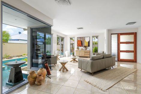 Property photo of 6 Kingfisher Court Tin Can Bay QLD 4580