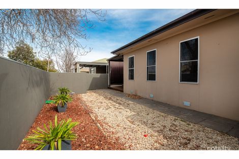 Property photo of 1/393 Griffith Road Lavington NSW 2641