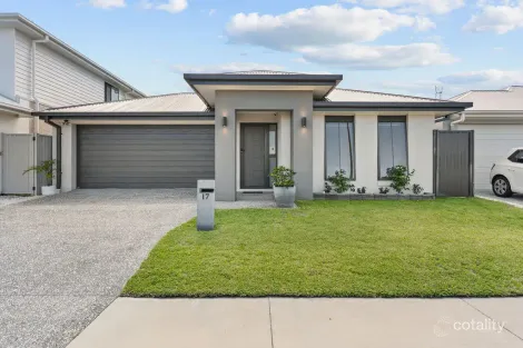 Property photo of 17 Bliss Drive Palmview QLD 4553