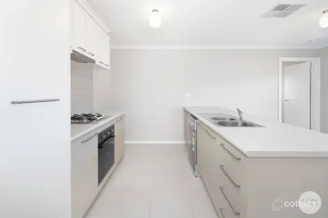 Property photo of 40 Auburn Drive Smythes Creek VIC 3351