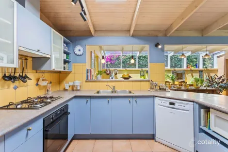 Property photo of 32 Thurloo Drive Safety Beach VIC 3936