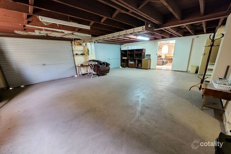Property photo of 40 Mannow Avenue West Hoxton NSW 2171