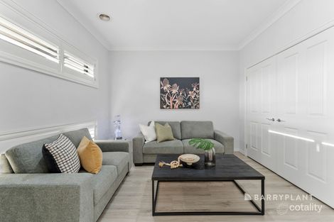 Property photo of 30 Leisurewood Drive Berwick VIC 3806