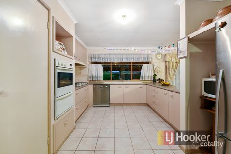 Property photo of 14 Robinson Crescent Hampton Park VIC 3976