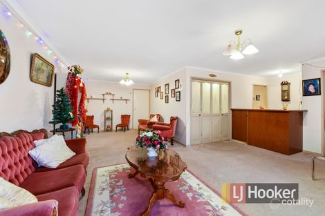Property photo of 14 Robinson Crescent Hampton Park VIC 3976