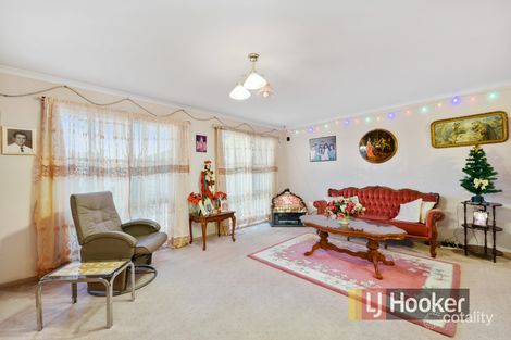 Property photo of 14 Robinson Crescent Hampton Park VIC 3976