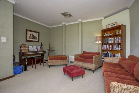 Property photo of 33 Risley Way Carine WA 6020