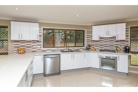 Property photo of 5 Whela Close Karana Downs QLD 4306