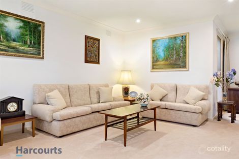 Property photo of 15 Lancelot Crescent Glen Waverley VIC 3150