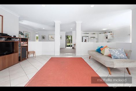 Property photo of 7 Fern Place Kenmore QLD 4069