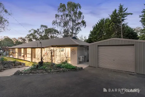 Property photo of 35 Railway Parade Wandin North VIC 3139