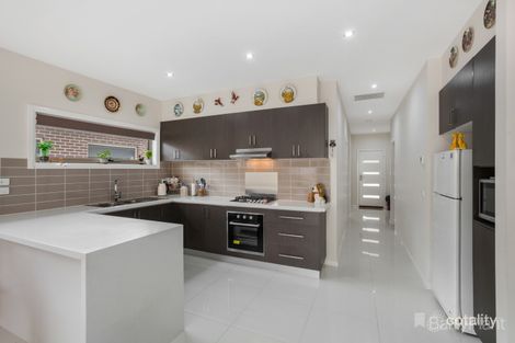 Property photo of 2/11 Raglan Street Wallan VIC 3756