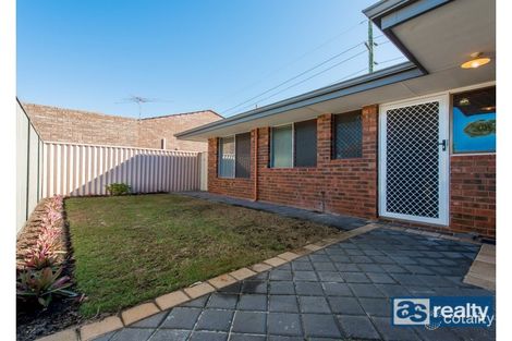 Property photo of 4 Matthews Close Noranda WA 6062