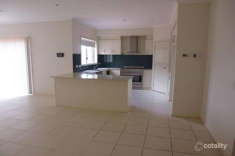 Property photo of 115 Oakview Parade Caroline Springs VIC 3023