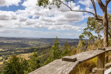352 Henri Robert Dr, Clagiraba, QLD 4211
